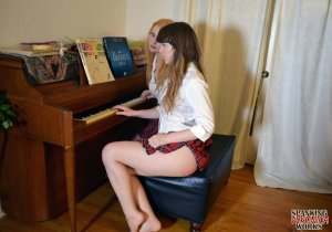 Spanking Veronica Works - Bad Piano Student - image 8
