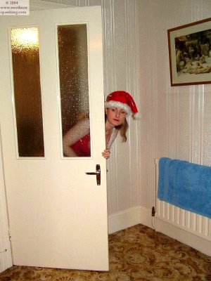 Northern Spanking - ...and Christmas Beats! - Full - image 7