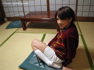 Hand Spanking - The Oshioki Japanese Spanking - image 12